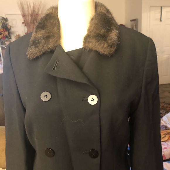 🎉🌹✨🎉✨🌹Lord And Taylor wool coat for women✨🎉🌹 - Picture 5 of 8